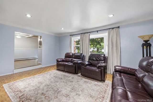 9 Amherst Road, New City, NY 10956