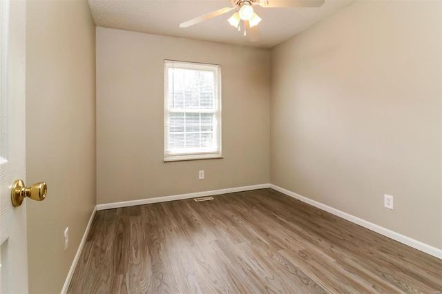 321 Green Jade Estates Drive, Fenton, MO 63026