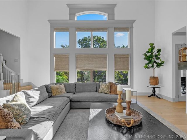 6902 E 115th Place, Bixby, OK 74008