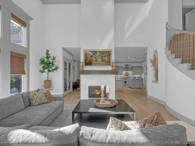 6902 E 115th Place, Bixby, OK 74008