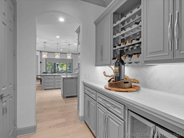 6902 E 115th Place, Bixby, OK 74008