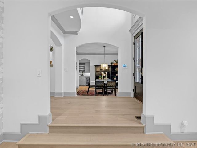 6902 E 115th Place, Bixby, OK 74008