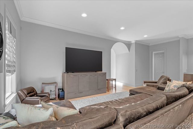 6902 E 115th Place, Bixby, OK 74008