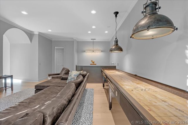 6902 E 115th Place, Bixby, OK 74008