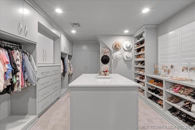 6902 E 115th Place, Bixby, OK 74008