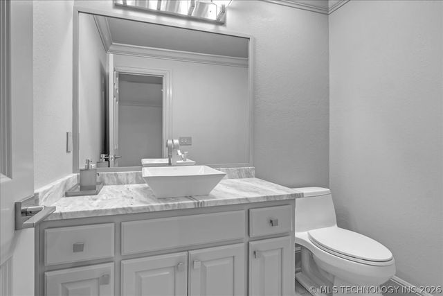 6902 E 115th Place, Bixby, OK 74008