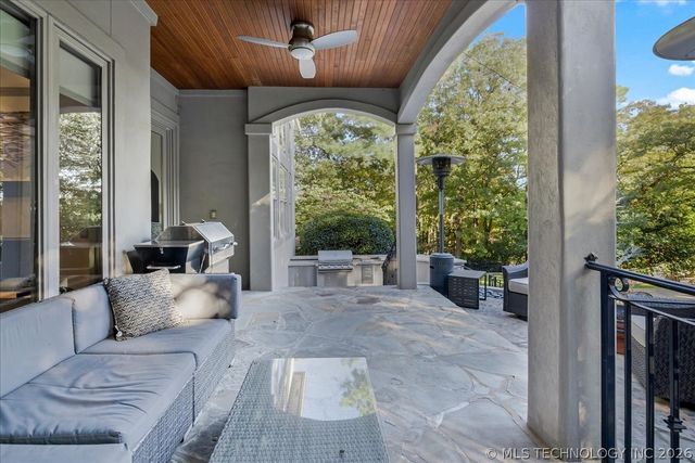 6902 E 115th Place, Bixby, OK 74008