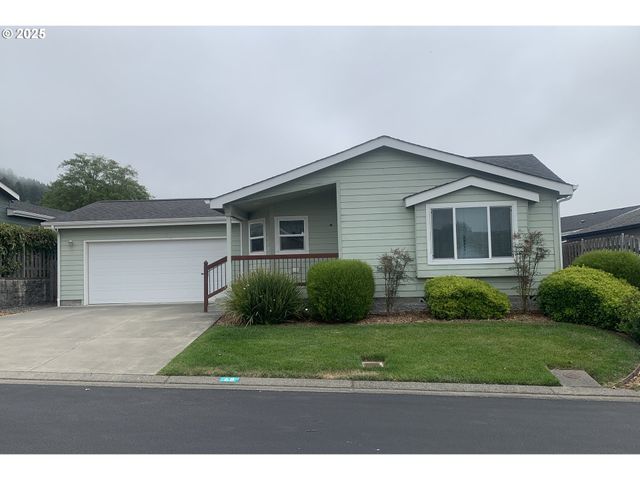 98126 W BENHAM Ln 68, Brookings, OR 97415