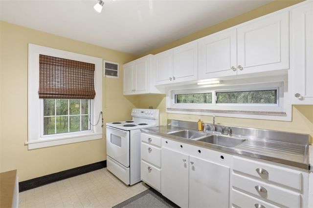 737 Wexford Bayne Rd, Marshall, PA 15090