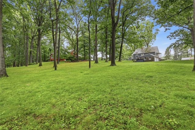 737 Wexford Bayne Rd, Marshall, PA 15090