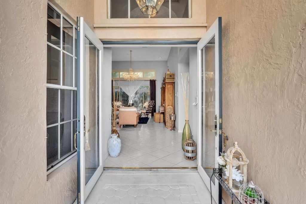 Image 9 of property listing at 6230 NW 23rd Street, Boca Raton, FL 33434