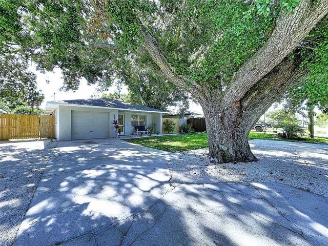 815 35TH STREET W, Bradenton, FL 34205