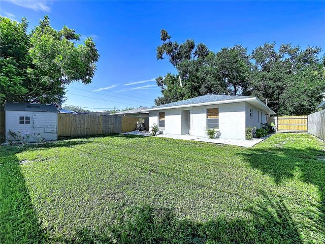 815 35TH STREET W, Bradenton, FL 34205