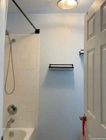 2502 Grayson Cir, San Antonio, TX 78232