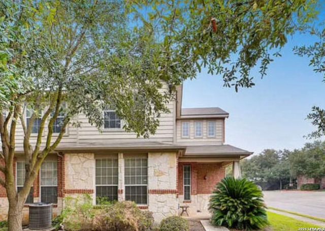2502 Grayson Cir, San Antonio, TX 78232