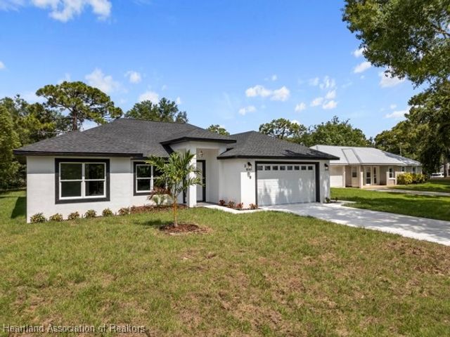 3908 Garienda Avenue, Sebring, FL 33872