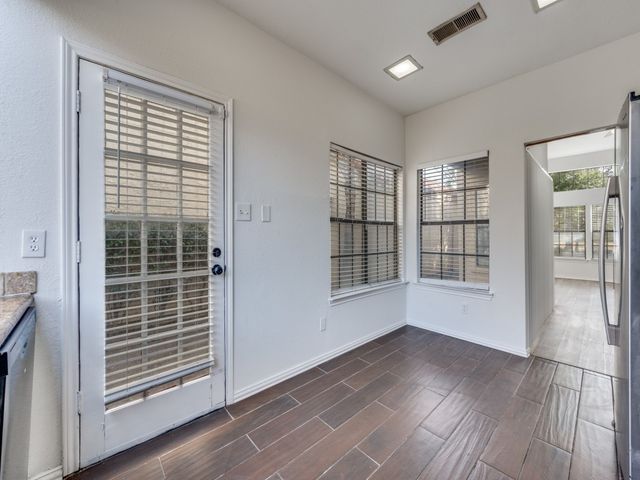 8901 Casa Drive, Irving, TX 75063