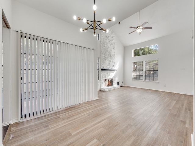 8901 Casa Drive, Irving, TX 75063