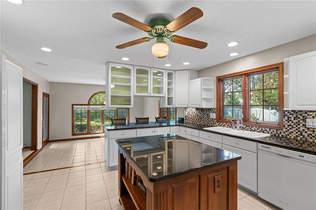 8201 Station House Road, Centerville, OH 45458
