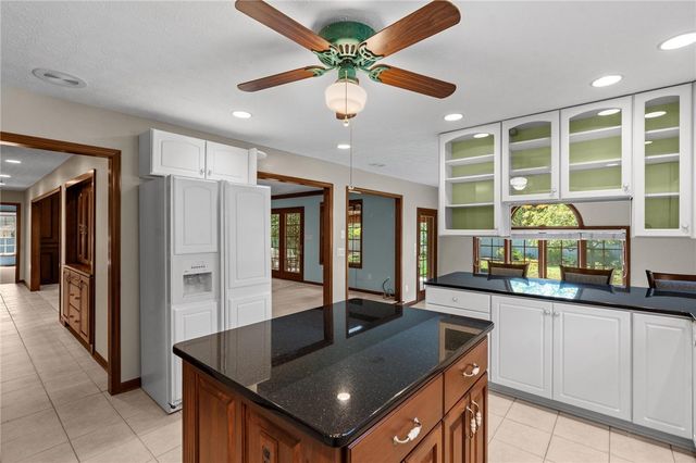 8201 Station House Road, Centerville, OH 45458