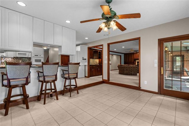 8201 Station House Road, Centerville, OH 45458