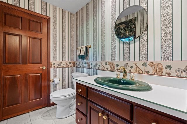 8201 Station House Road, Centerville, OH 45458