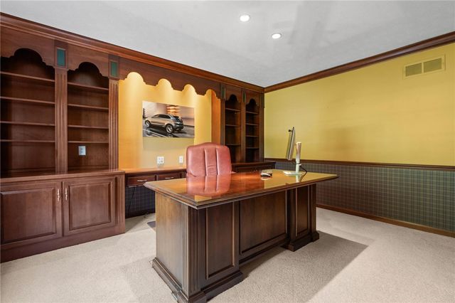 8201 Station House Road, Centerville, OH 45458