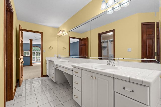 8201 Station House Road, Centerville, OH 45458