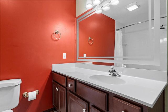 8201 Station House Road, Centerville, OH 45458