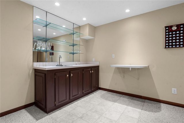 8201 Station House Road, Centerville, OH 45458