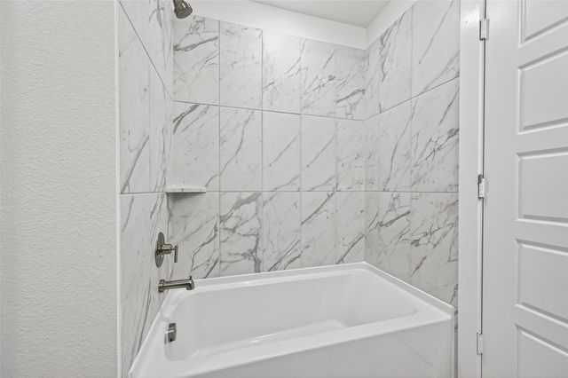 21915 Hibiscus Hedge Trail, Tomball, TX 77377