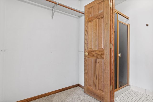 132 Demont Avenue E 136, Little Canada, MN 55117