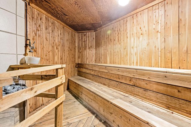 132 Demont Avenue E 136, Little Canada, MN 55117