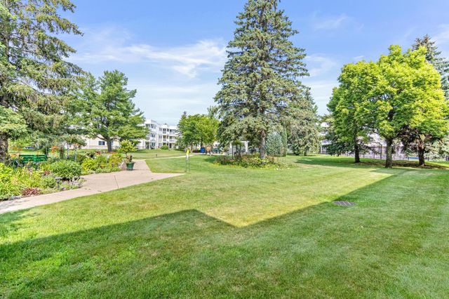 132 Demont Avenue E 136, Little Canada, MN 55117