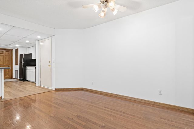 132 Demont Avenue E 136, Little Canada, MN 55117