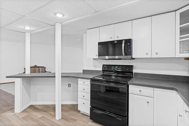 132 Demont Avenue E 136, Little Canada, MN 55117