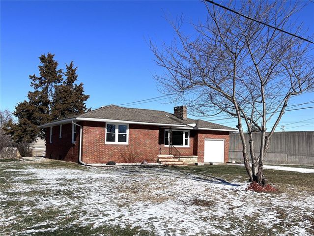 1068 El Paso Lane, East Alton, IL 62024