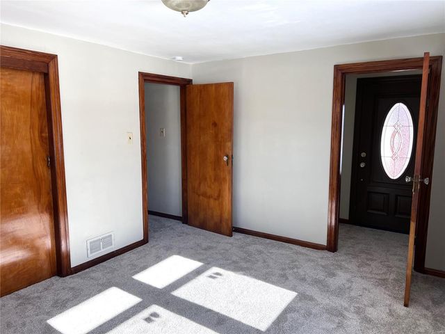 1068 El Paso Lane, East Alton, IL 62024