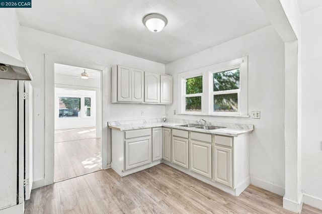 70 W Rose Ave, Bay Point, CA 94565