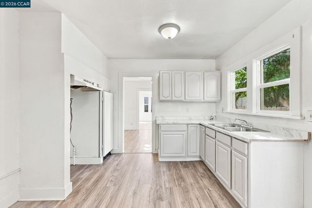 70 W Rose Ave, Bay Point, CA 94565