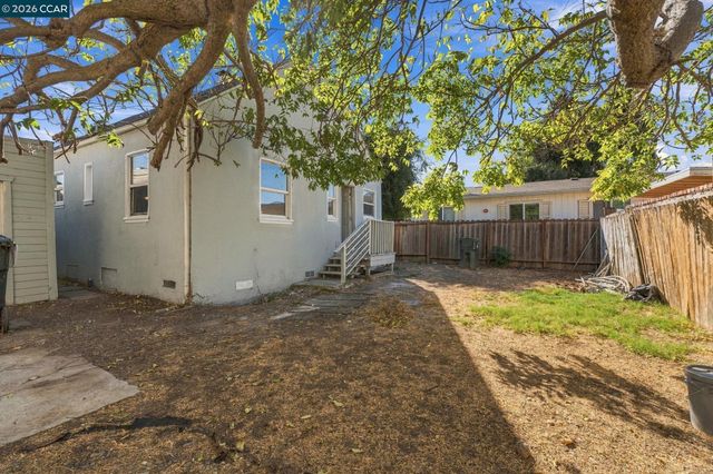 70 W Rose Ave, Bay Point, CA 94565