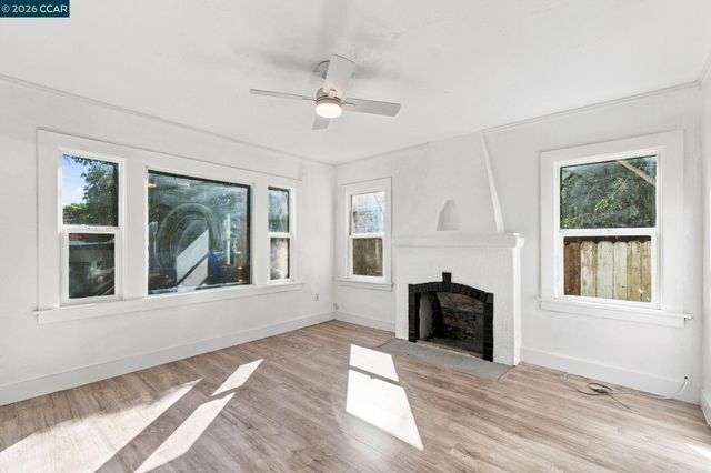 70 W Rose Ave, Bay Point, CA 94565