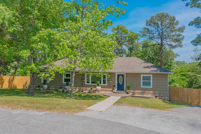 3525 Van Winkle Circle, Chattanooga, TN 37415