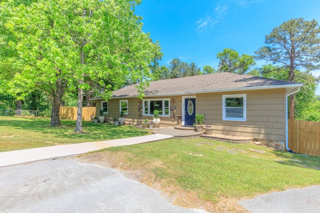 3525 Van Winkle Circle, Chattanooga, TN 37415