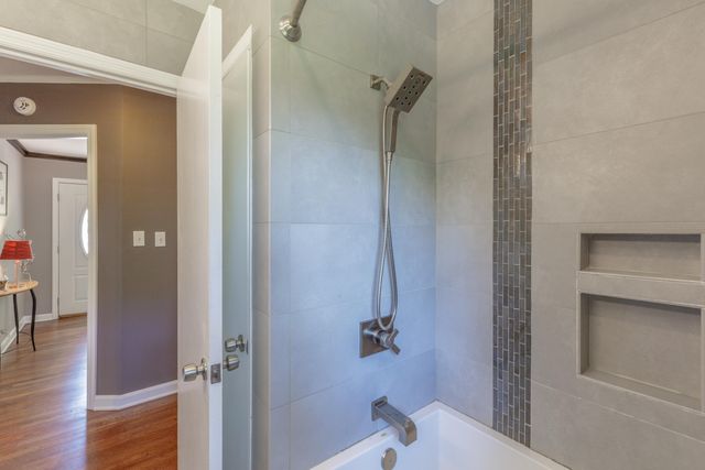 3525 Van Winkle Circle, Chattanooga, TN 37415