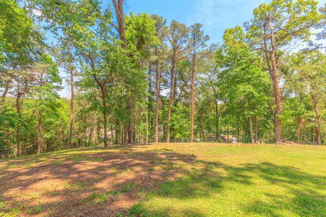 3525 Van Winkle Circle, Chattanooga, TN 37415