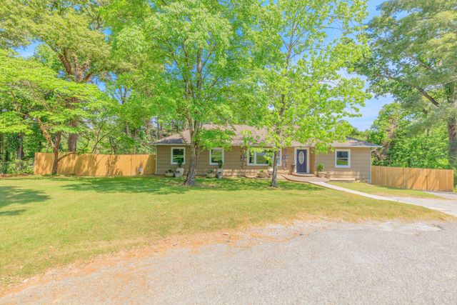 3525 Van Winkle Circle, Chattanooga, TN 37415