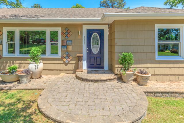 3525 Van Winkle Circle, Chattanooga, TN 37415