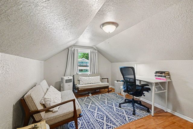 204 Nelson Avenue, Kalamazoo, MI 49006