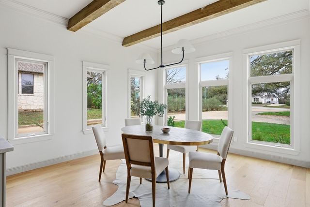 10259 Brangus RD, Driftwood, TX 78619